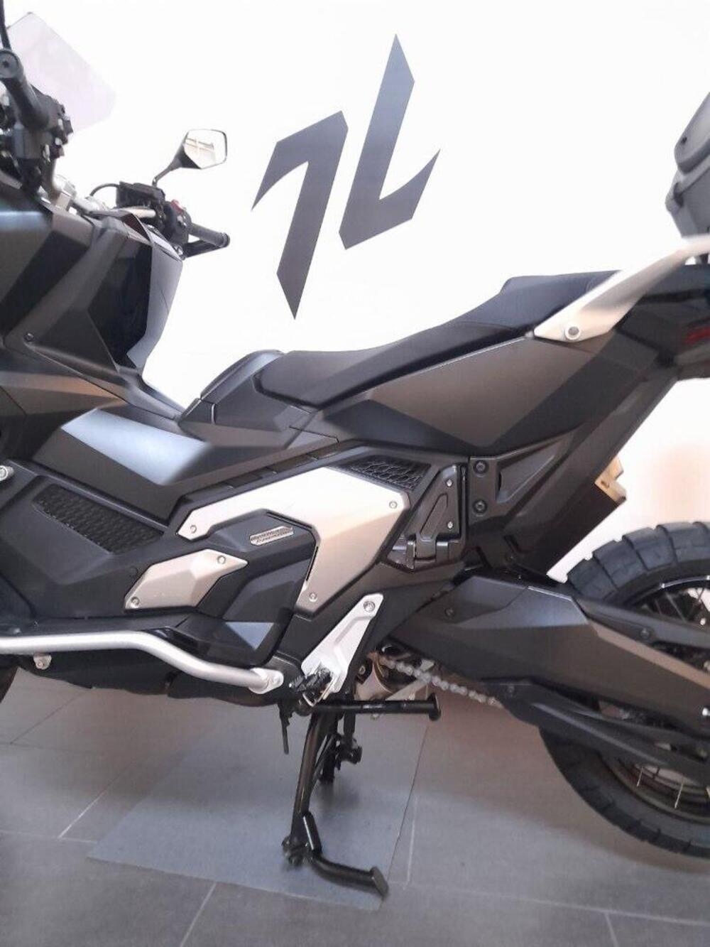 Honda X-ADV 750 DCT Gravel (2021 - 24) (2)