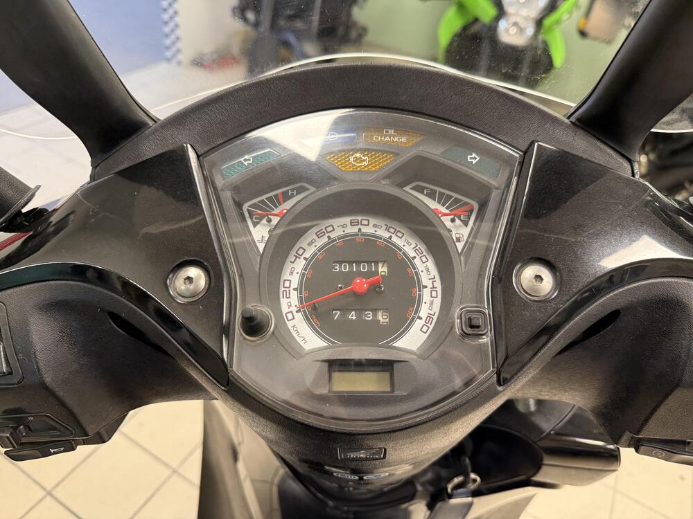 Honda SH 125 i (2009 - 12) (4)