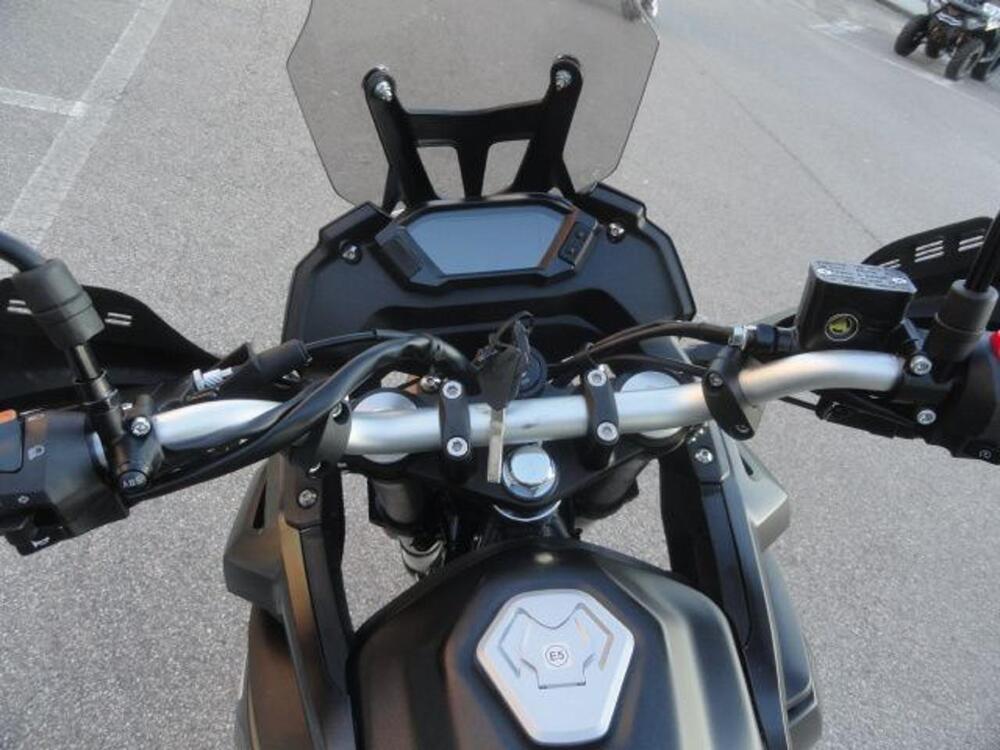 Voge Valico 300 Rally (2022 - 26) (11)