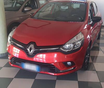 Renault Clio Sporter 1.5 dCi 8V 75CV Start&amp;Stop Duel del 2018 usata a Trinitapoli