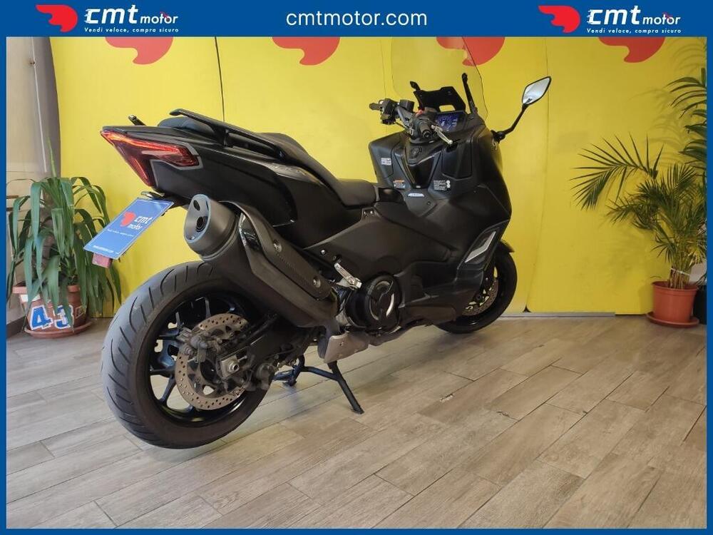 Yamaha T-Max 560 (2022 - 24) (4)