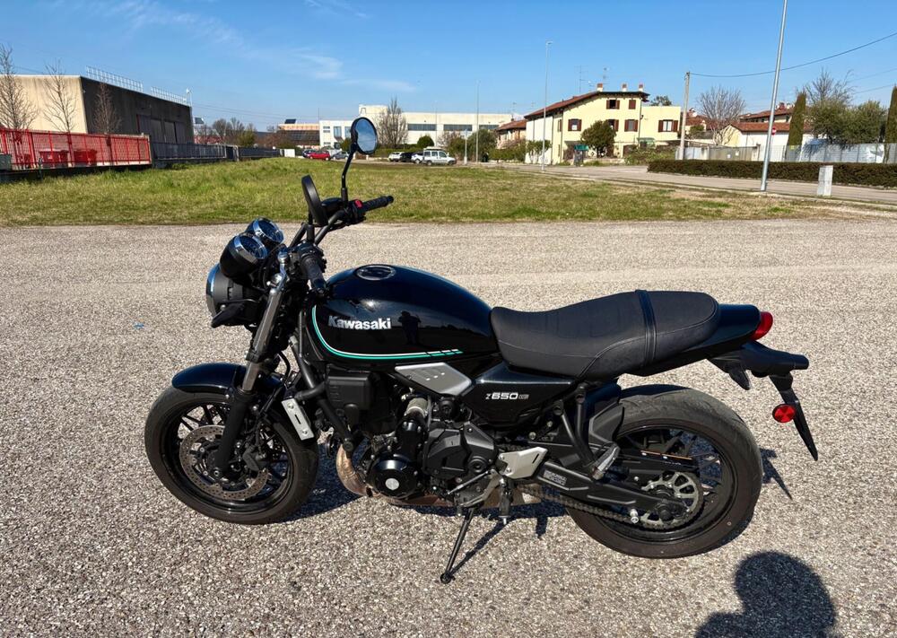 Kawasaki Z 650 RS (2022 - 24) (5)