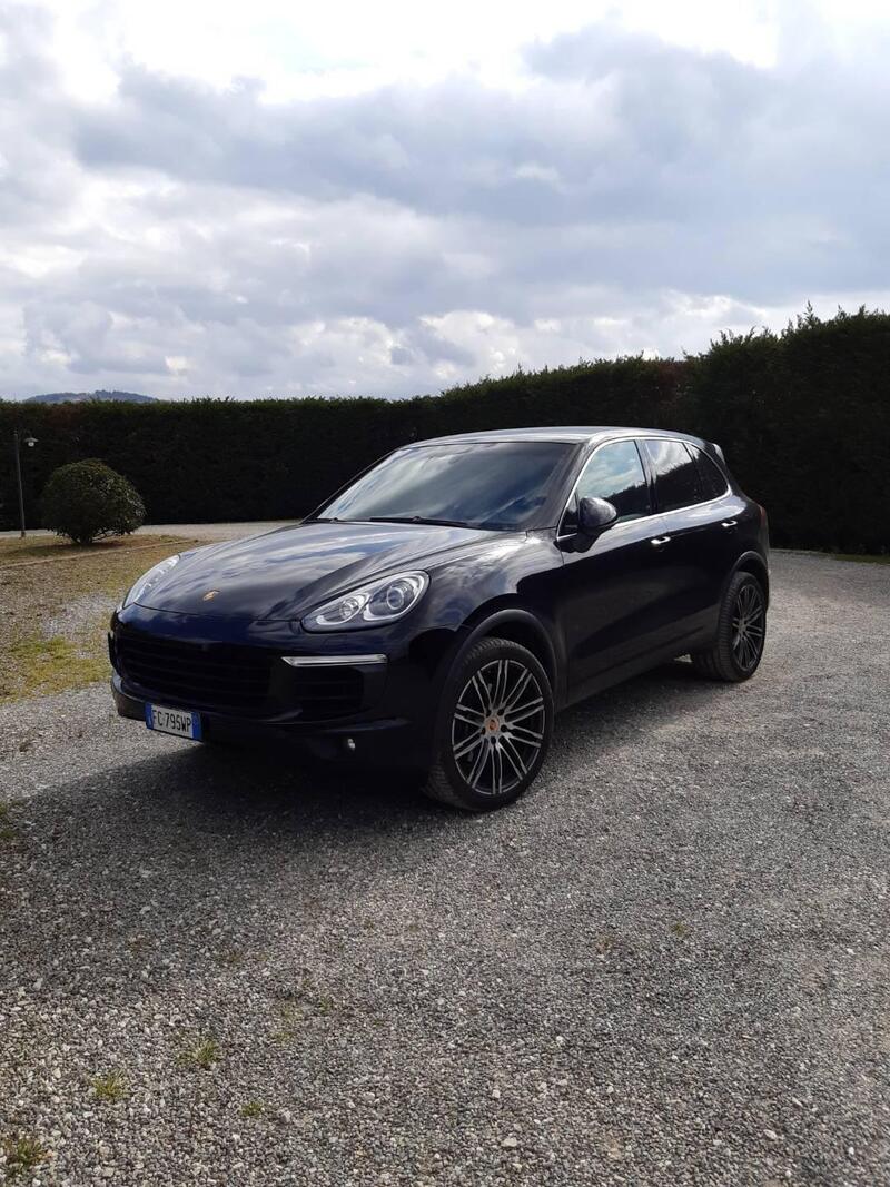 Porsche Cayenne usata a Firenze (2)