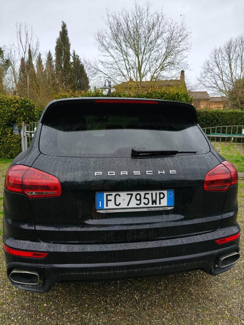 Porsche Cayenne usata a Firenze (4)
