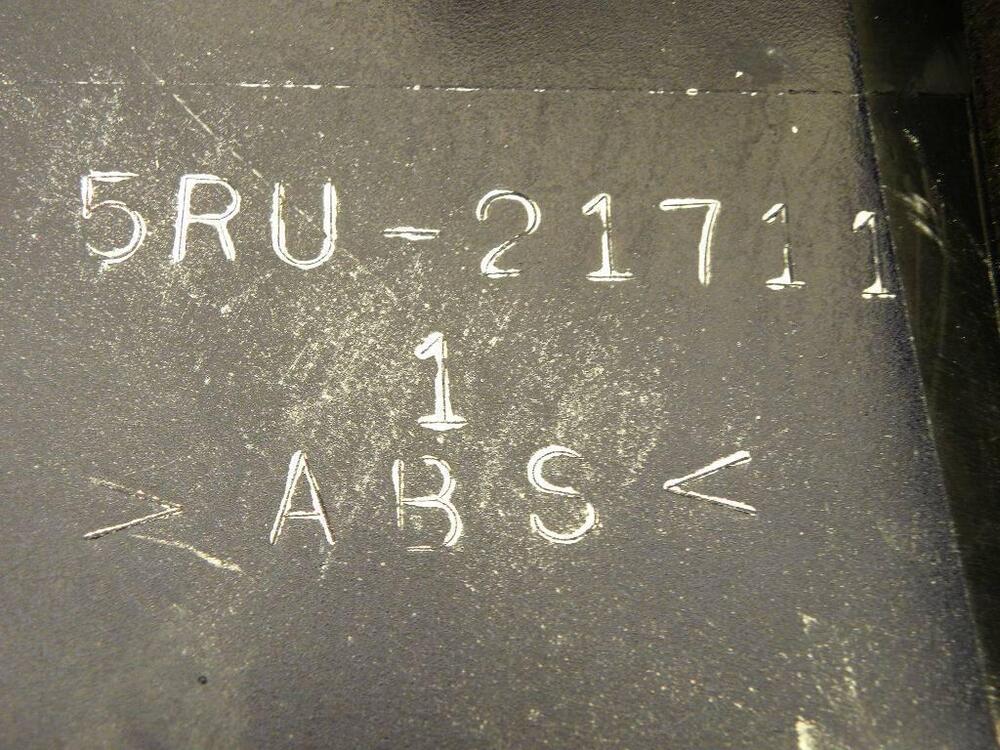 Carena fianchetto laterale sx Yamaha YP Majesty 25 (8)