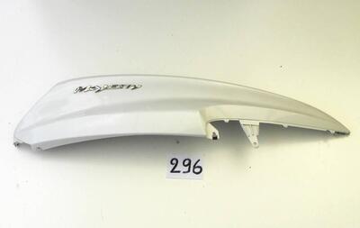 Carena fianchetto later. dx Yamaha YP Majesty 250/