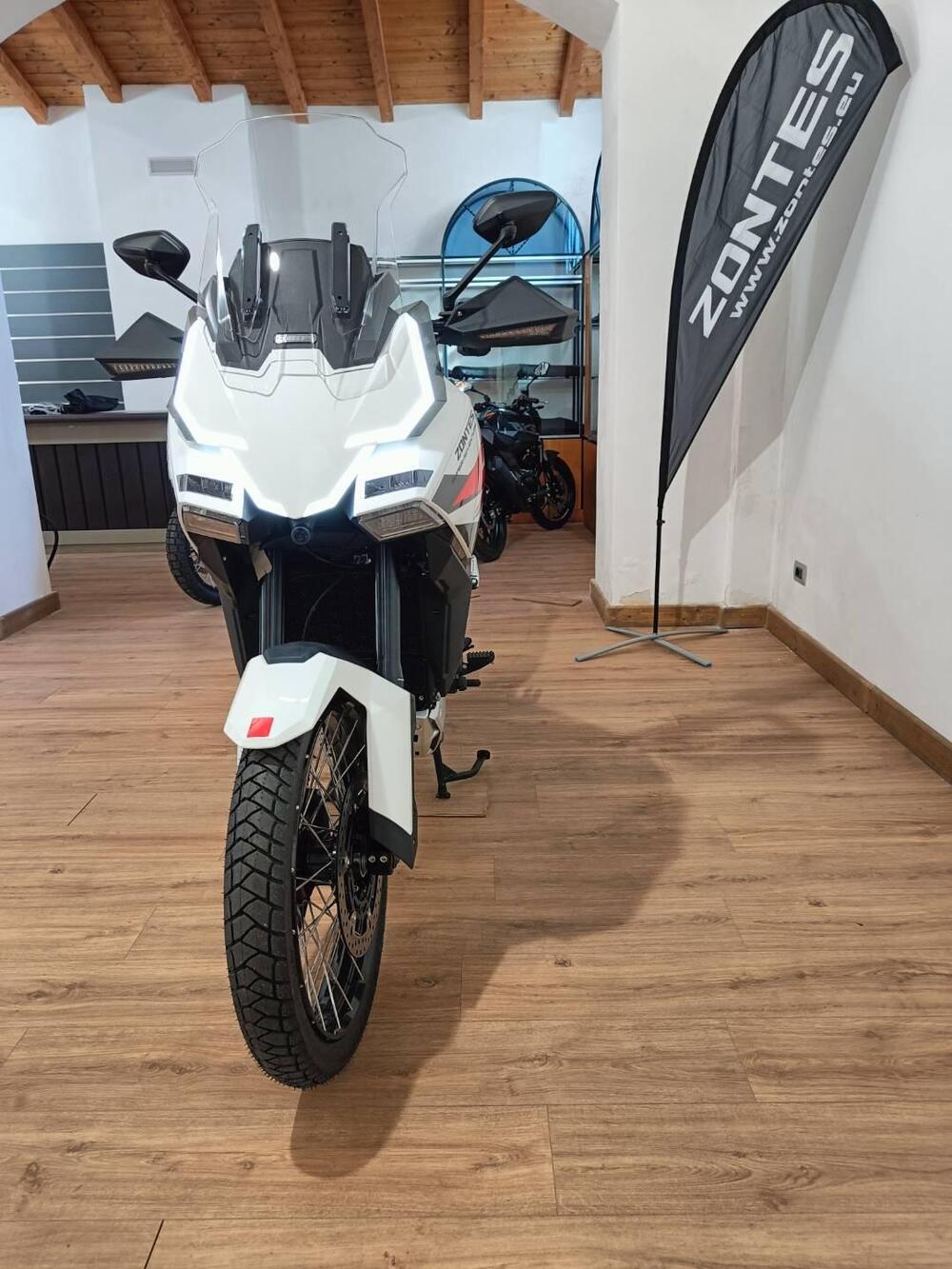 Zontes ZT703-F (2025 - 26) (2)