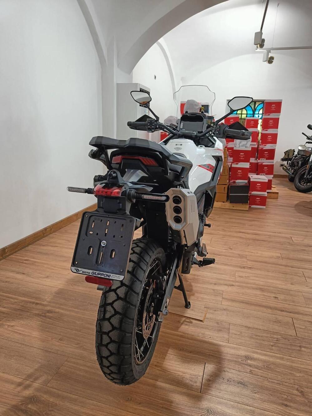 Zontes ZT703-F (2025 - 26) (3)