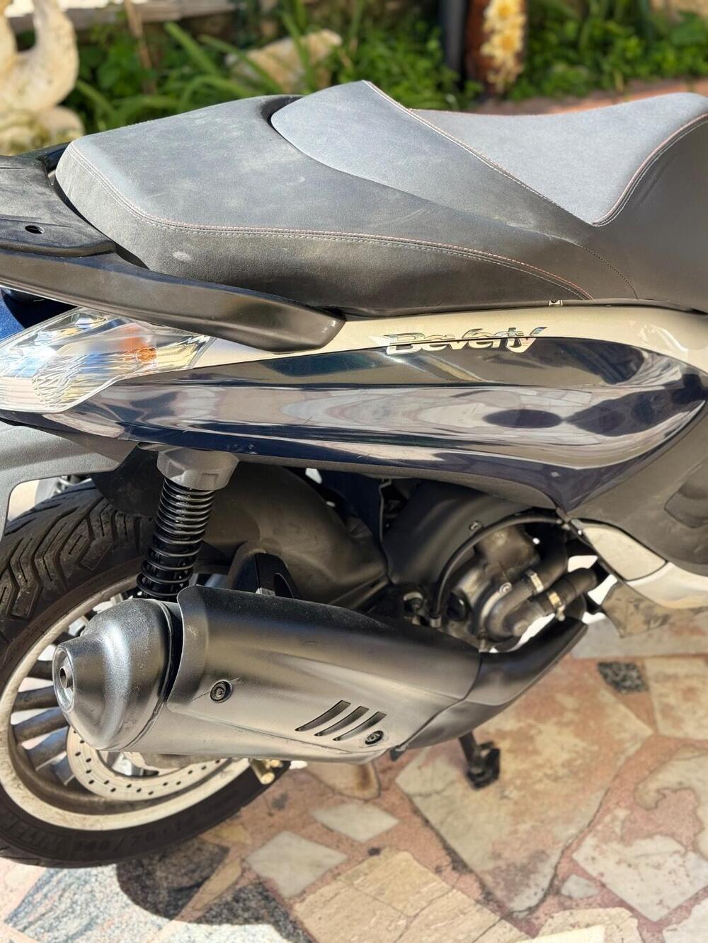 Piaggio Beverly 300 i.e. (2010 - 16) (7)