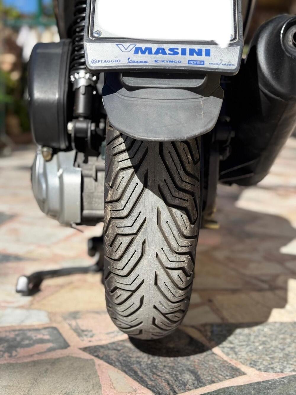 Piaggio Beverly 300 i.e. (2010 - 16) (9)