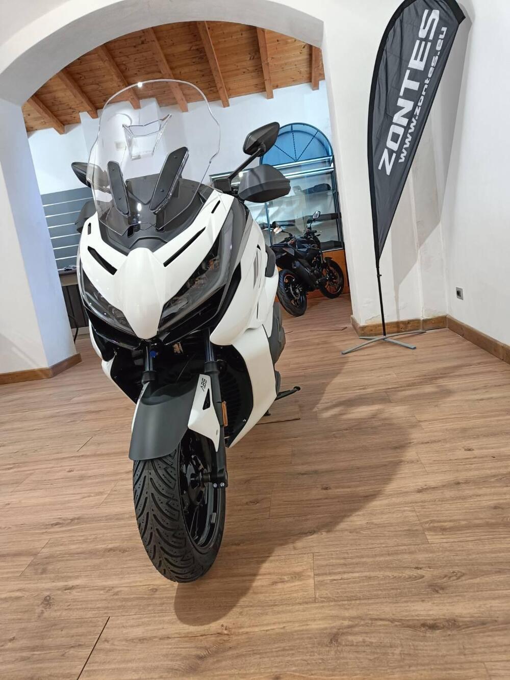 Zontes ZT368-E (2025 - 26) (2)