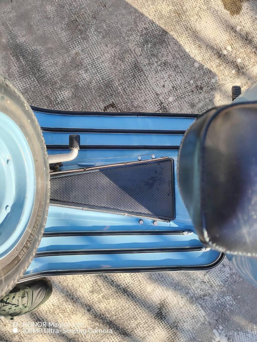 Piaggio Vespa VBB2  (3)