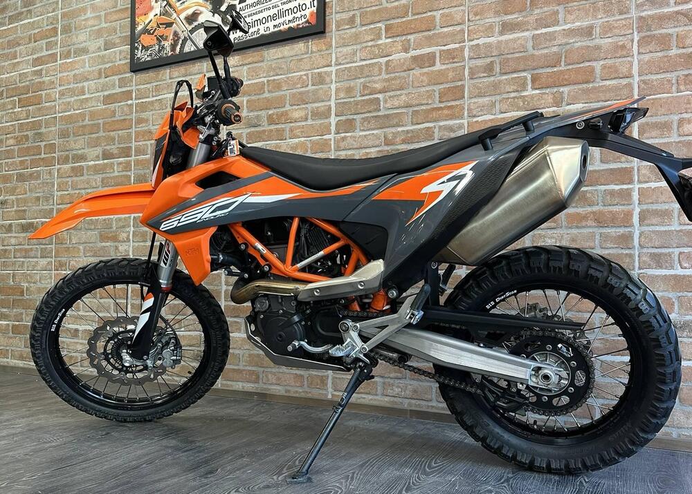 KTM 690 Enduro R (2021) (8)