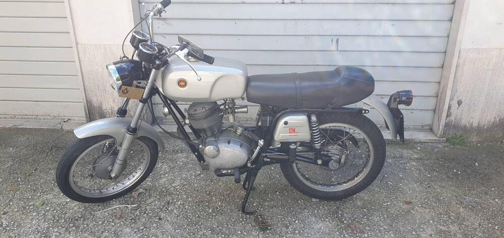 Gilera 124 5v