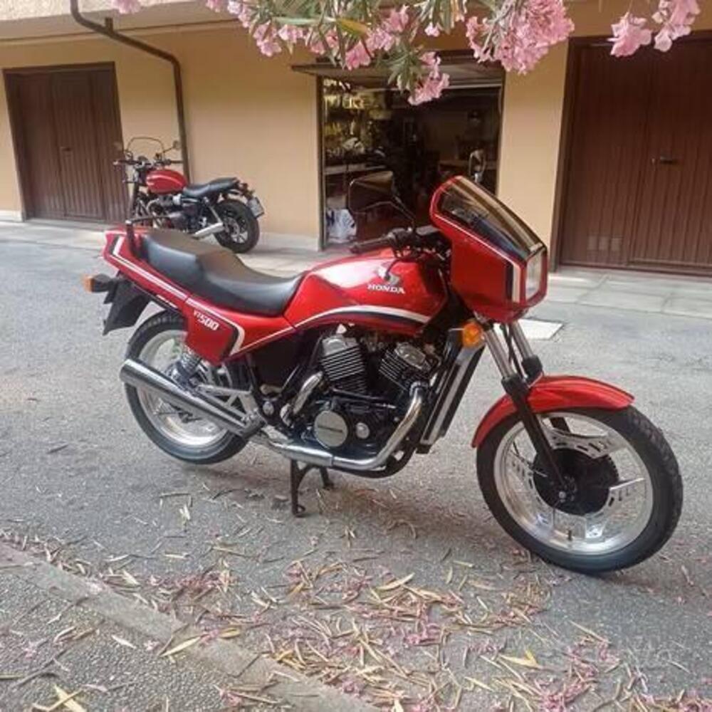 Honda vt 500E (2)