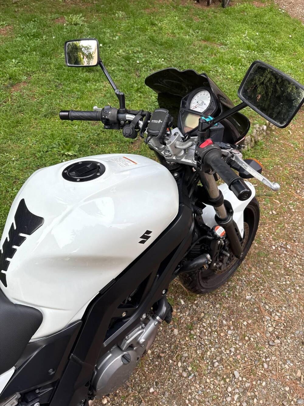 Suzuki SV 650 (2006 - 11) (2)