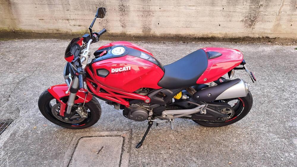 Ducati Monster 696 Plus (2007 - 14) (4)