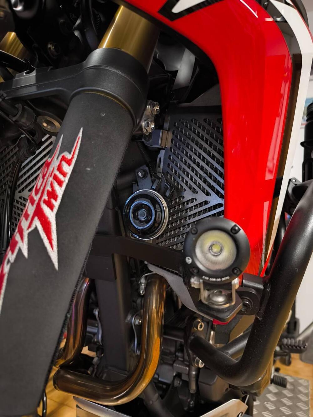 Honda Africa Twin CRF 1000L ABS (2016 - 17) (4)