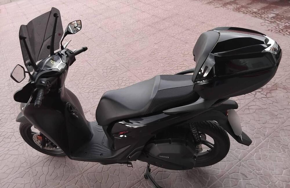 Honda SH 150i Sport (2024 - 25) (5)
