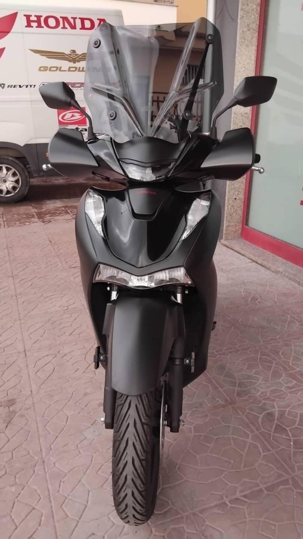 Honda SH 150i Sport (2024 - 25) (6)