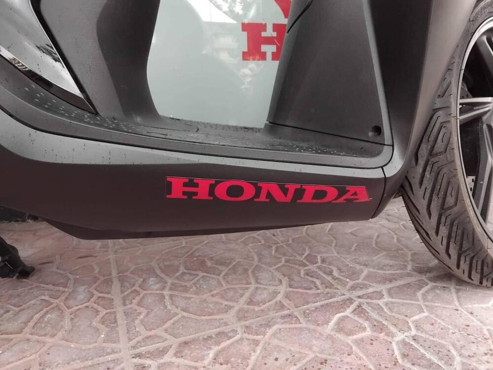 Honda SH 150i Sport (2024 - 25) (7)
