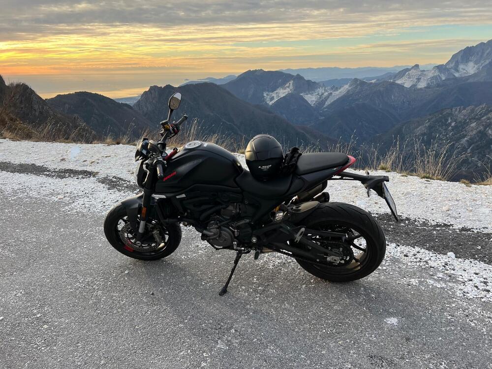 Ducati Monster 937 + (2021 - 25) (2)