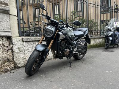 Honda CB 650 R E-Clutch (2024 - 26) usata