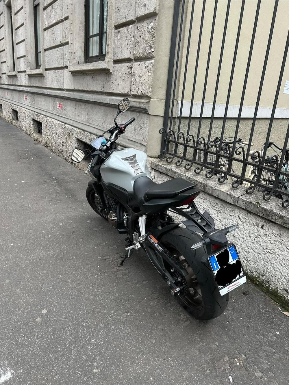 Honda CB 650 R E-Clutch (2024 - 26) (3)