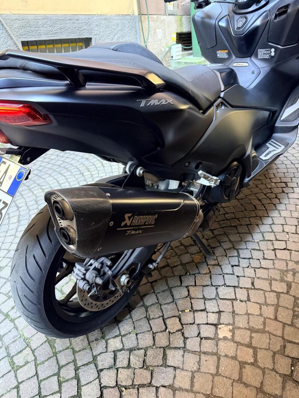 Yamaha T-Max 560 (2022 - 24) (4)