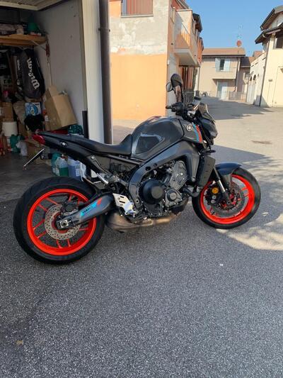 Yamaha MT-09 (2021 - 23) usata