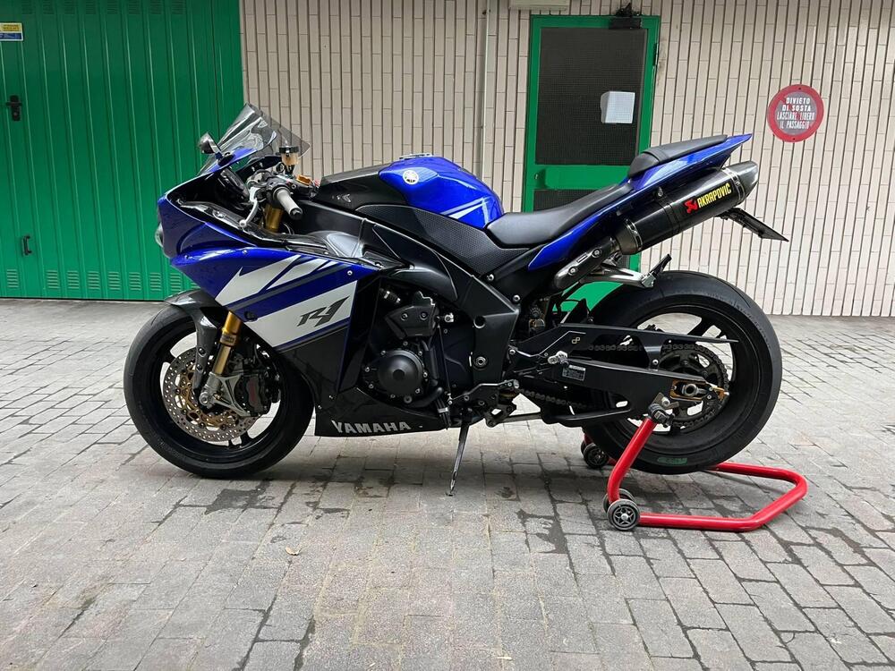 Yamaha YZF R1 (2009 - 11) (6)