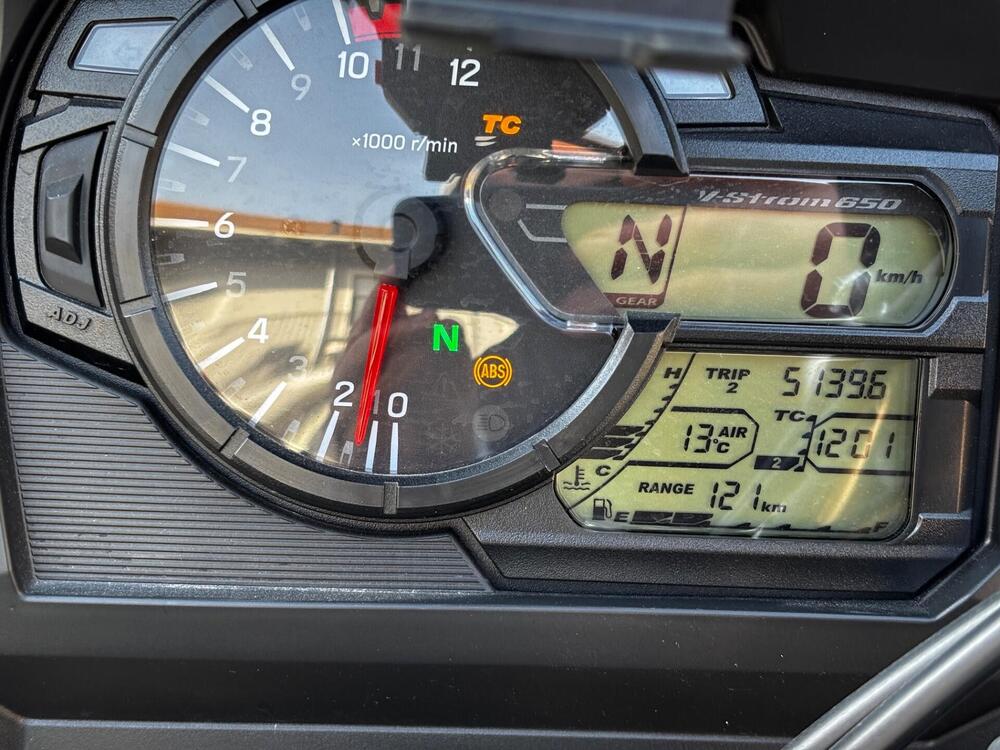 Suzuki V-Strom 650XT Explorer (2022 - 25) (4)