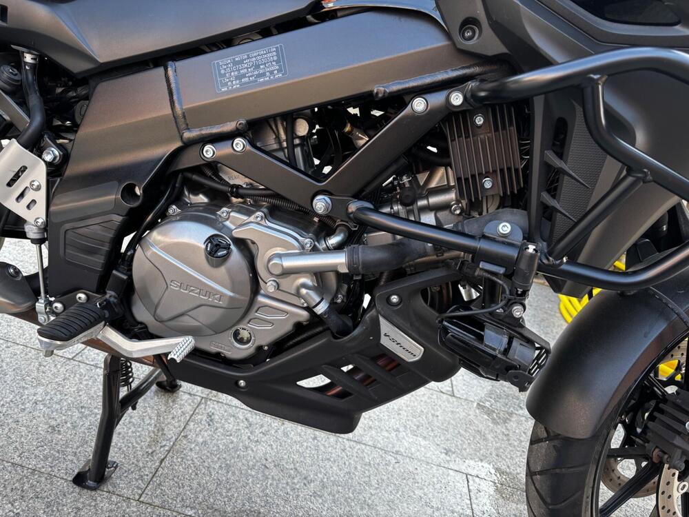 Suzuki V-Strom 650XT Explorer (2022 - 25) (7)