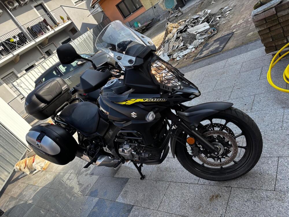 Suzuki V-Strom 650XT Explorer (2022 - 25) (9)