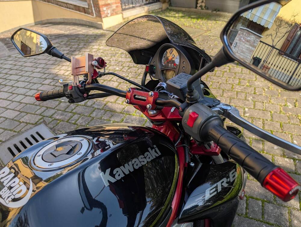 Kawasaki ER-6N (2005 - 08) (4)