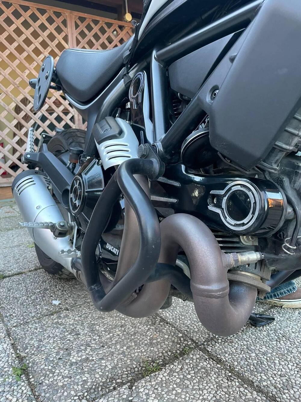 Ducati Scrambler 800 Icon Dark (2021 - 22) (4)