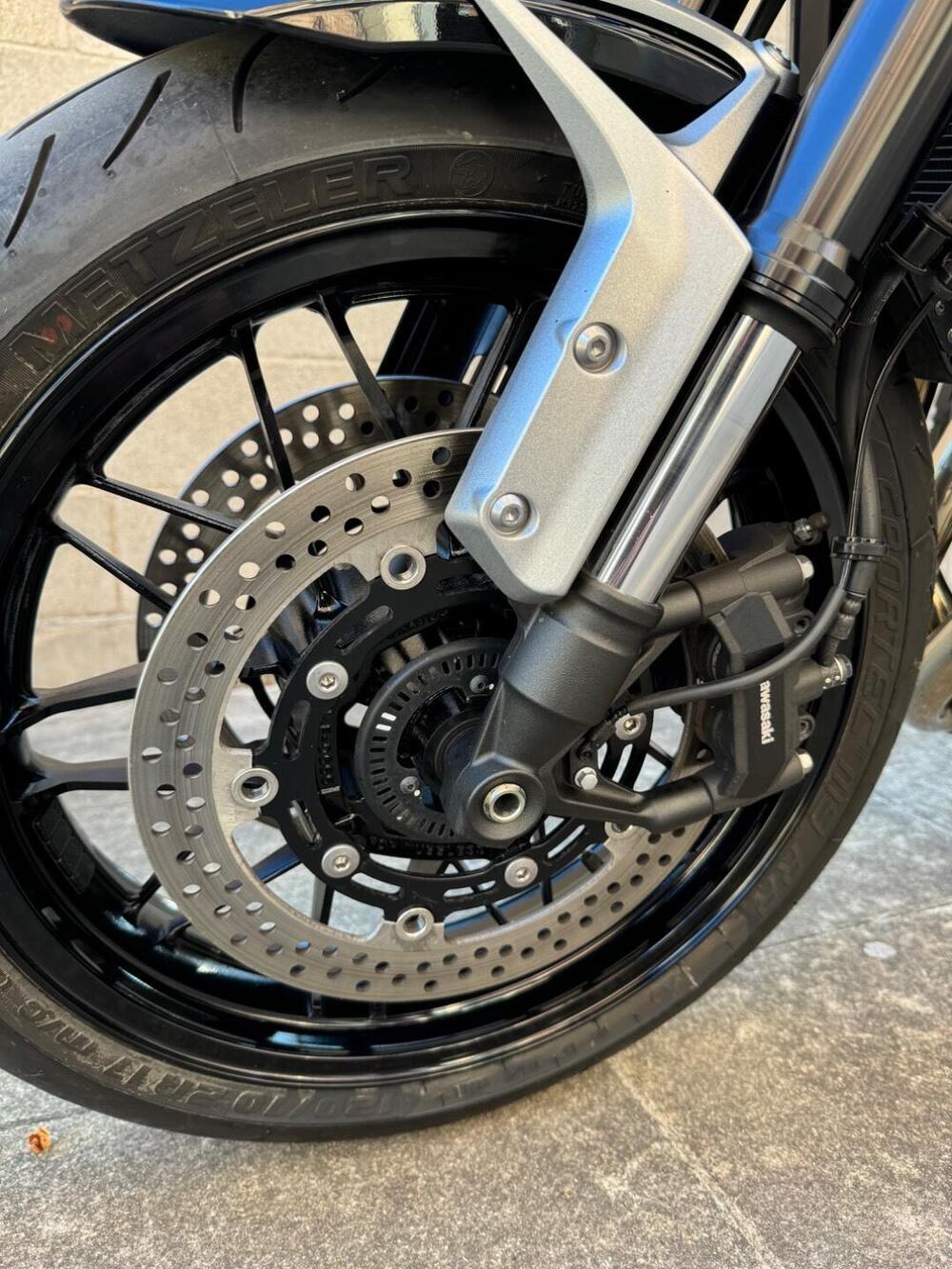 Kawasaki Z 900 RS (2022 - 25) (14)