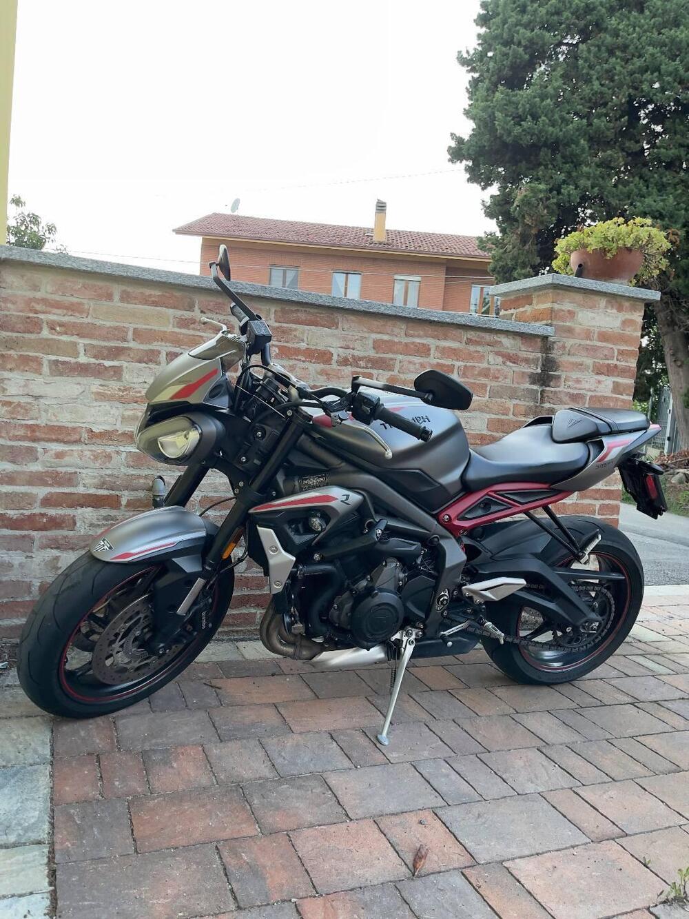 Triumph Street Triple R (2020 - 22)
