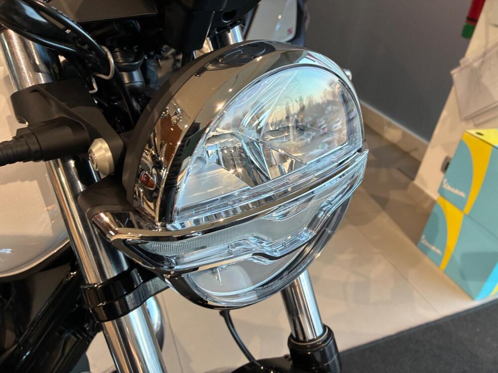 Moto Guzzi V7 Special (2025 - 26) (4)