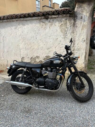 Triumph Bonneville T100 Black (2017 - 20) usata