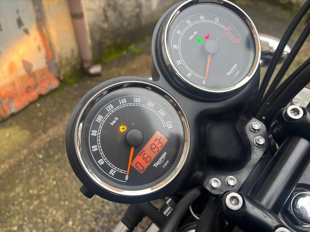 Triumph Bonneville T100 Black (2017 - 20) (3)