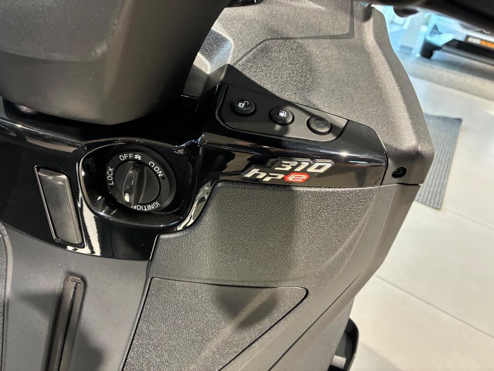 Piaggio MP3 310 Sport (2025 - 26) (3)