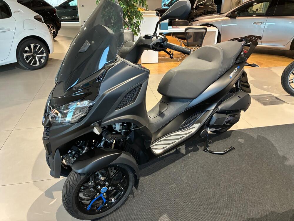 Piaggio MP3 310 Sport (2025 - 26) (2)
