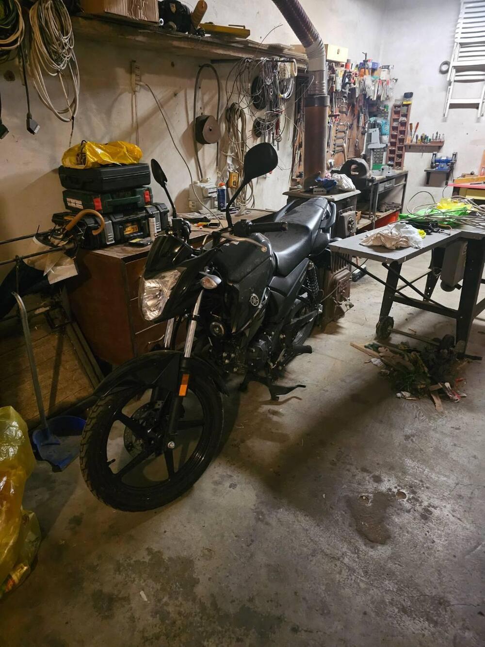 Yamaha YS 125 (2017 - 20) (4)