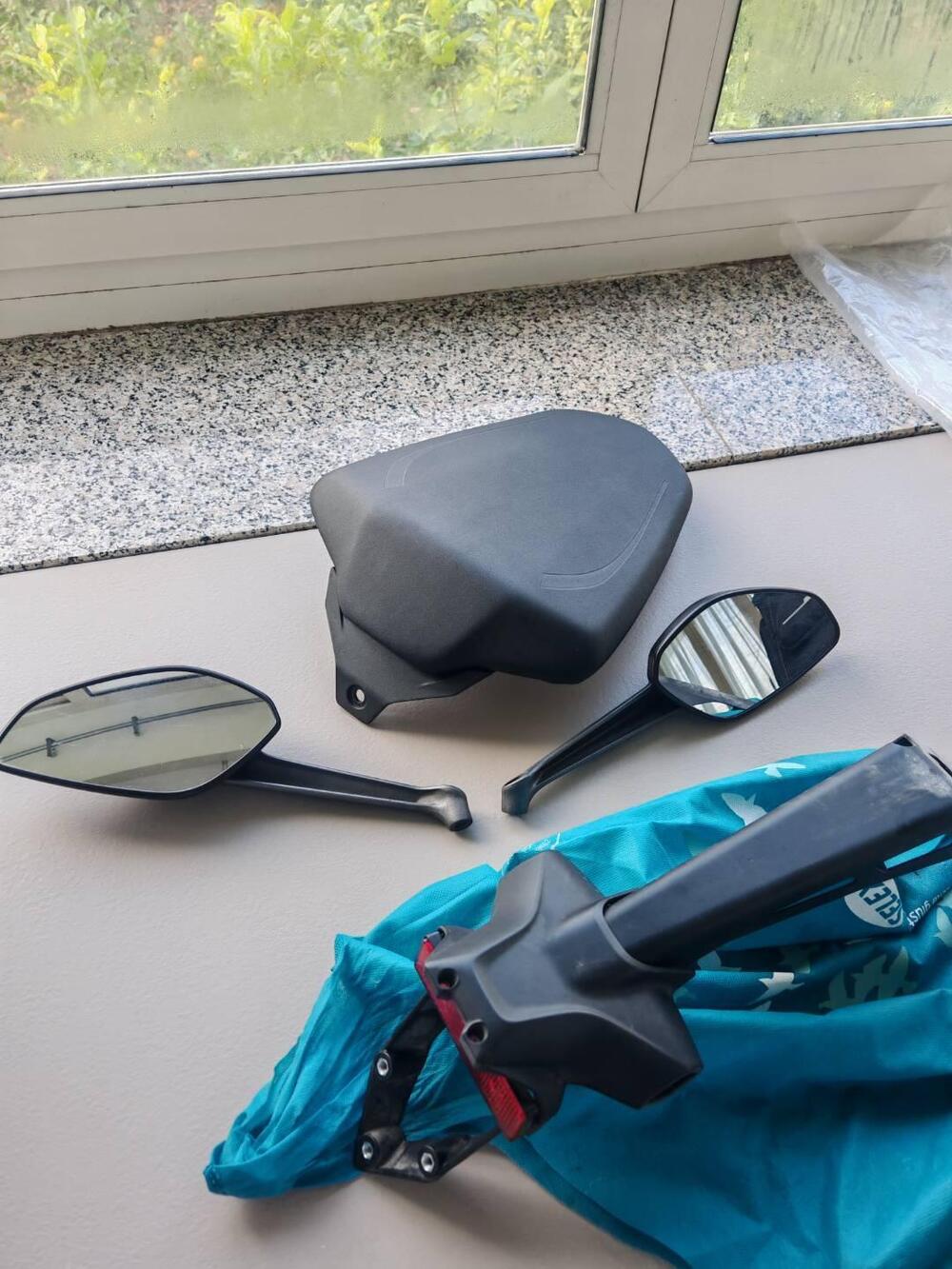 Ducati Monster 937 + (2021 - 25) (10)