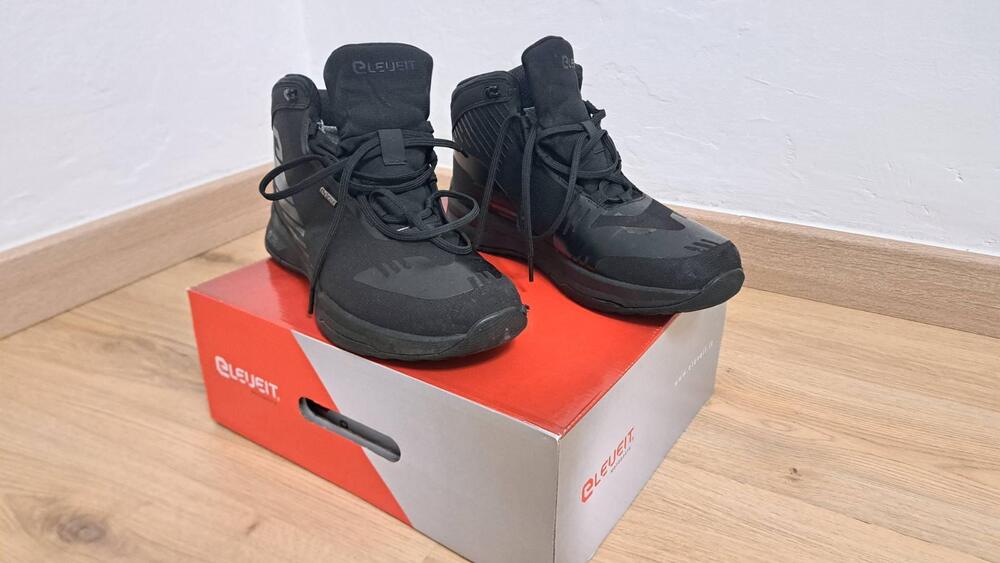 Scarpe da moto Eleveit