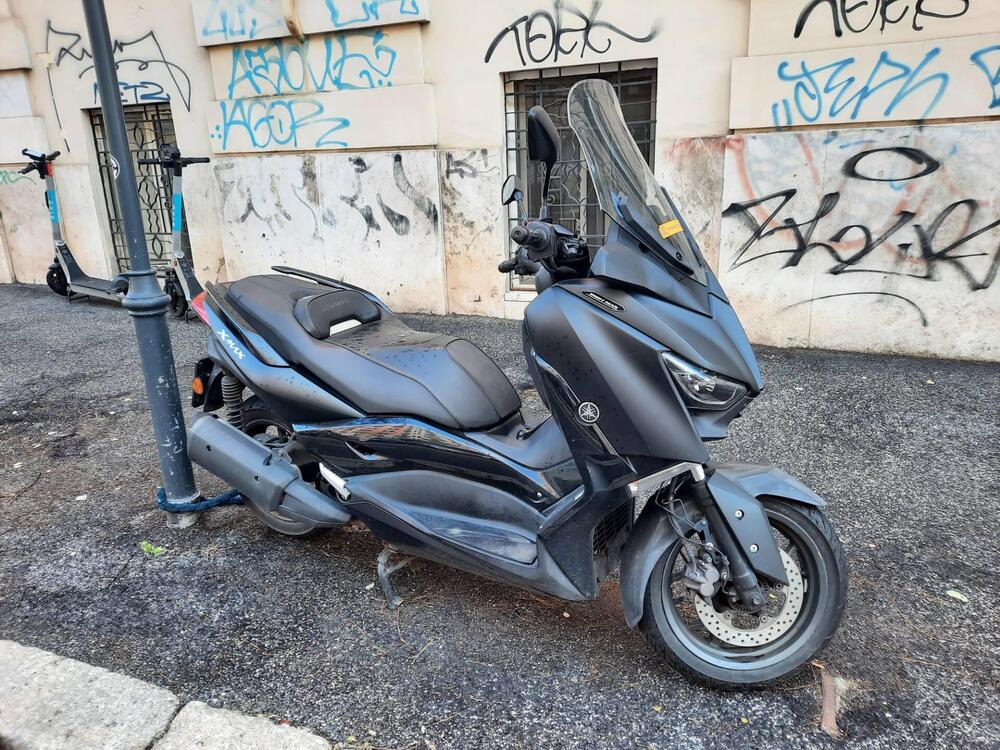 Yamaha X-Max 300 Iron Max (2019 - 20) (4)