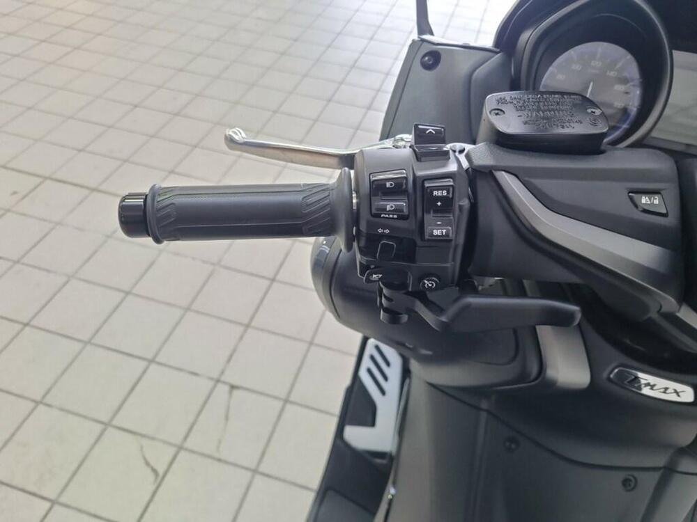 Yamaha T-Max 560 Tech Max (2021) (9)