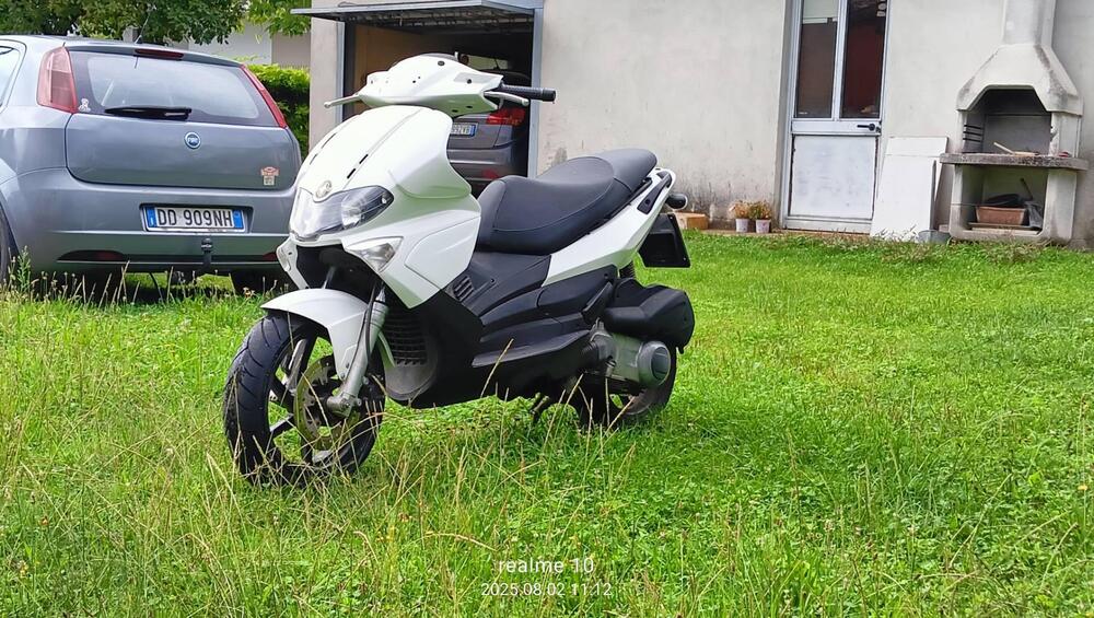 Gilera Runner 200 ST (3)