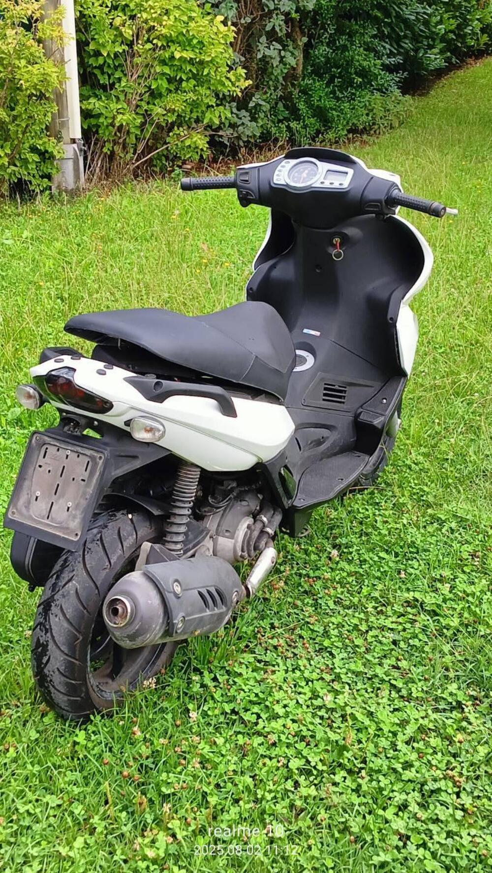 Gilera Runner 200 ST (4)